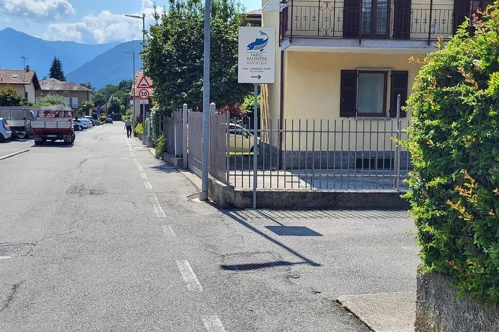 La Rosa E La Spina - Casa Vacanze Indipendente Con Giardino Privato - Dervio, Lago Di Como בית נופש