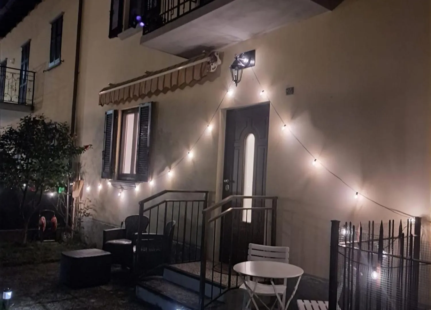 הקונטקטים של La Rosa E La Spina - Casa Vacanze Indipendente Con Giardino Privato - Dervio, Lago Di Como