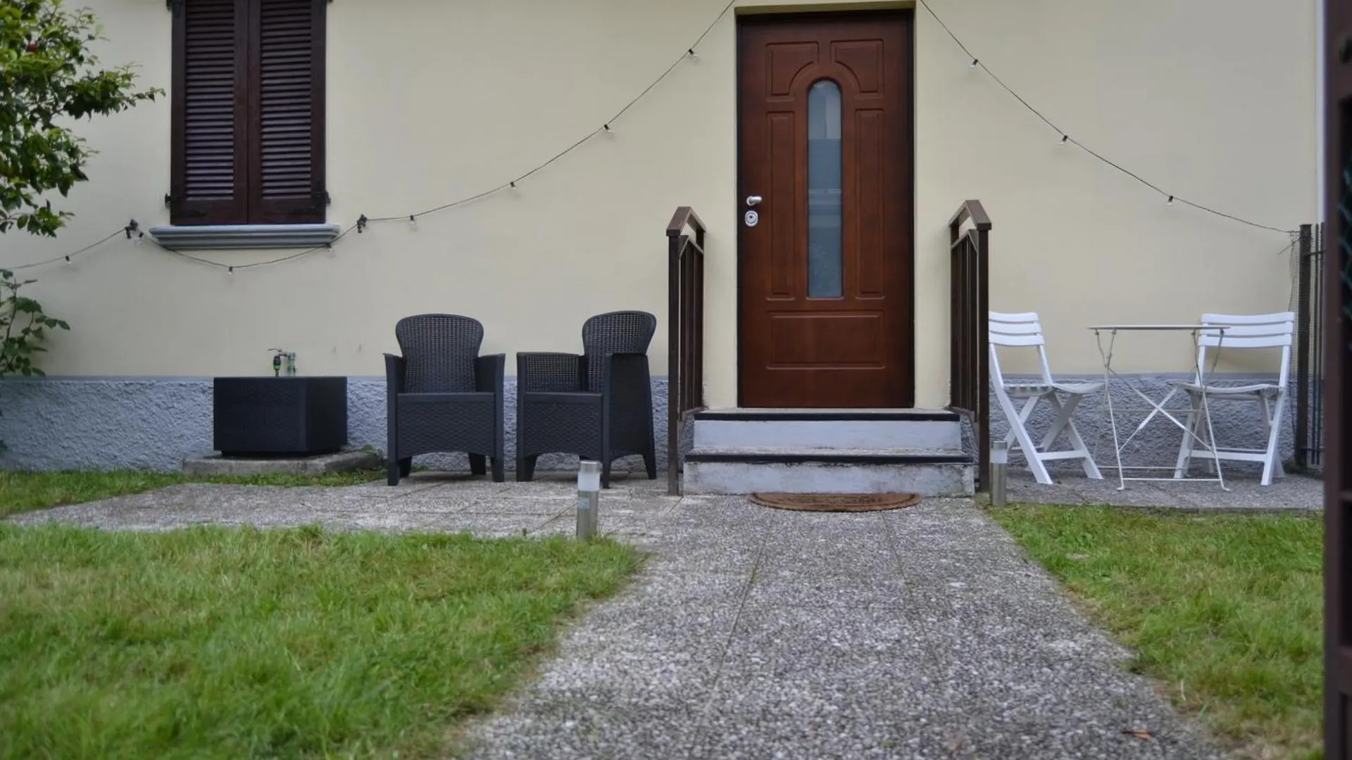 La Rosa E La Spina - Casa Vacanze Indipendente Con Giardino Privato - Dervio, Lago Di Como בית נופש דרביו